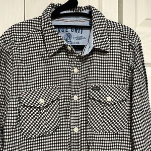 Men’s true grit flannel. Size small